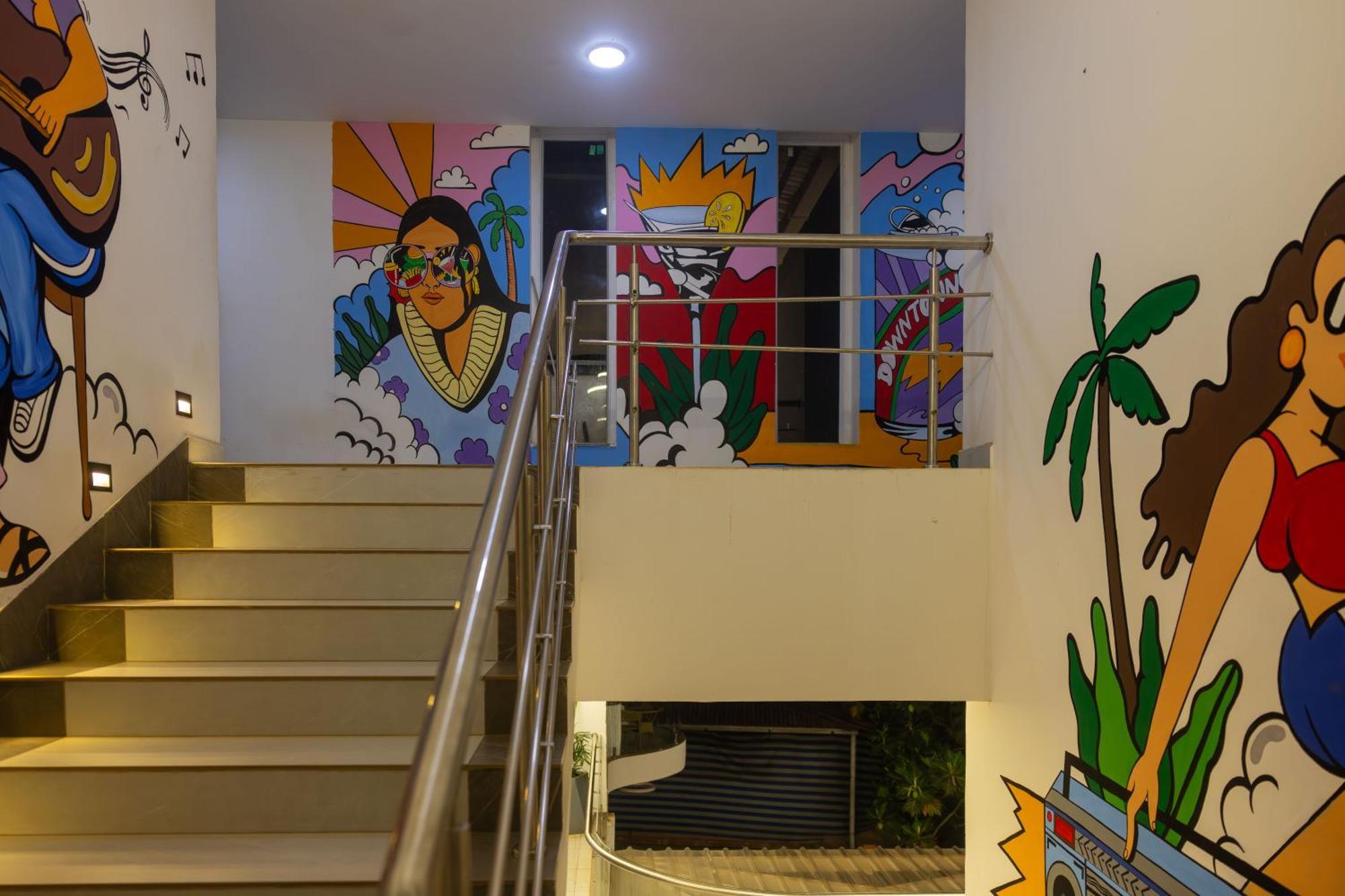 Downtown Hostels - Анджуна Екстериор снимка